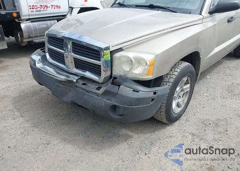 2005 Dodge Dakota Slt z USA, uszkodzony, nr VIN 1D7HE48N45S261788